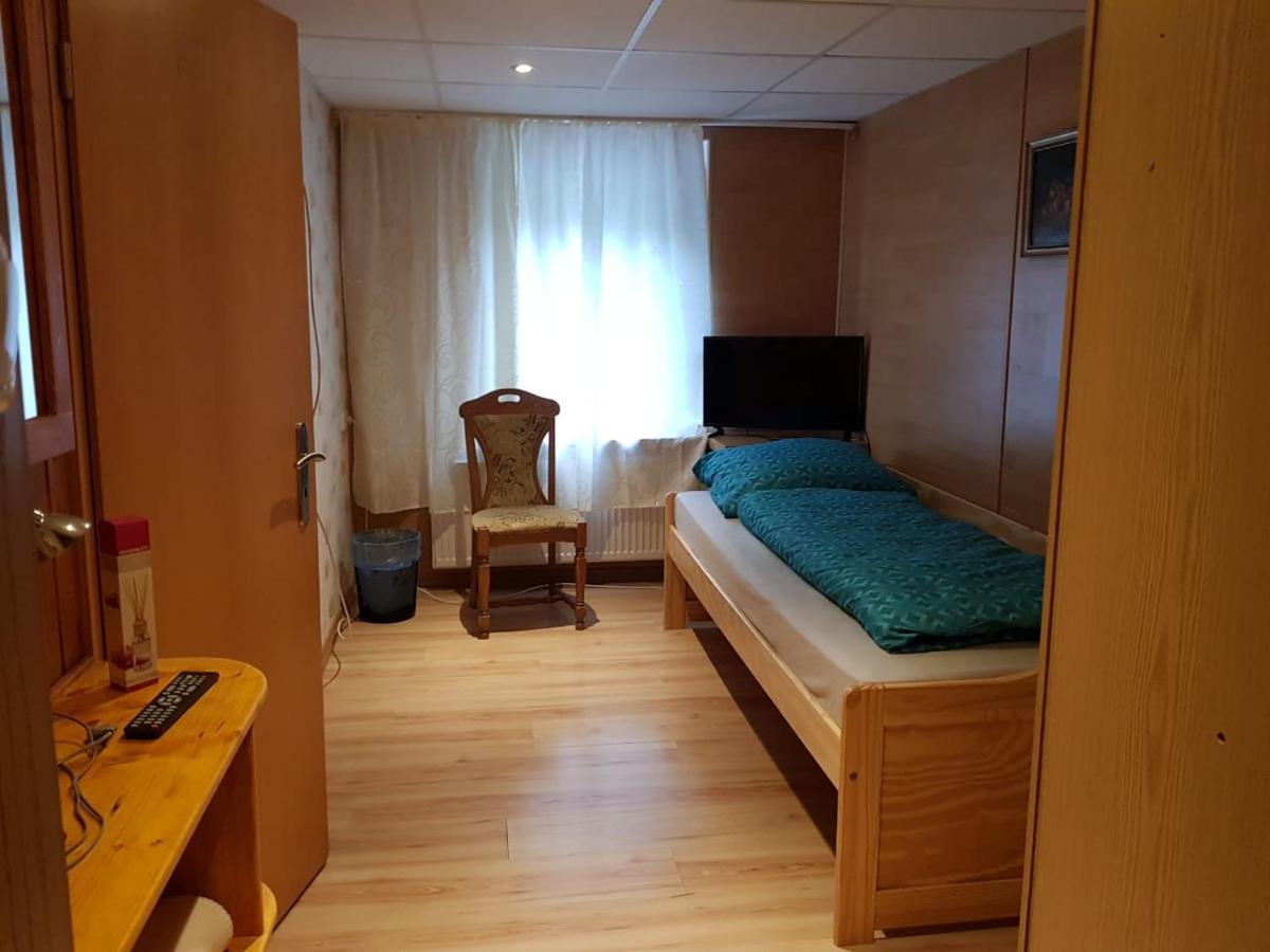 Le Delizie Siciliane Hotel Oelsnitz  Ngoại thất bức ảnh